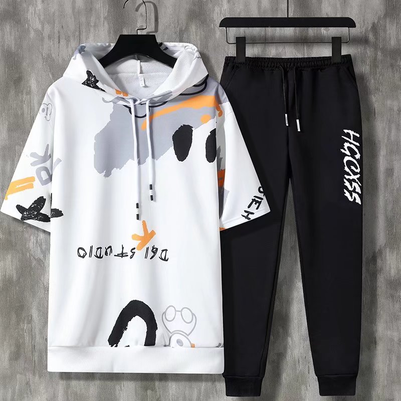 New in Hoodies & Sweatshirts M - Winter Clothing Essential 评论和价格