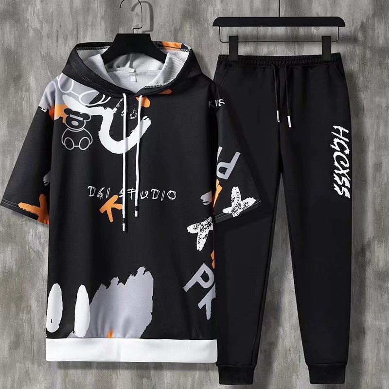 New in Hoodies & Sweatshirts M - Winter Clothing Essential 评论和价格